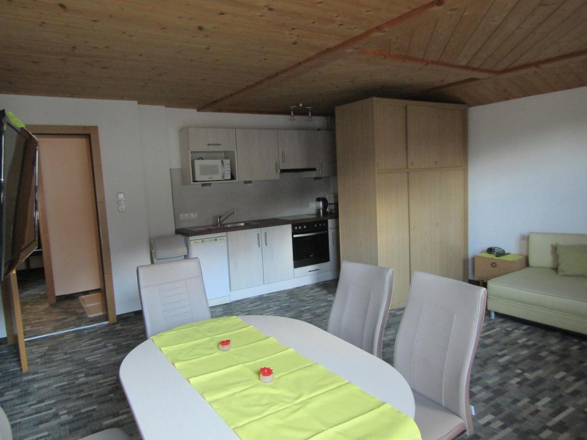 Appartements Gruener Längenfeld Exterior foto